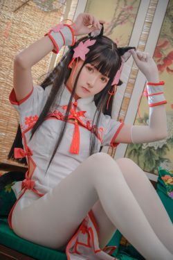 
Coser鳗鱼霏儿 《碧蓝华裳 夕暮》 写真集