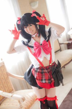 
荒木まい (荒木麻衣) 《Love Live!》矢澤にこ  写真集