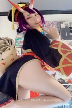 
动漫博主如月灰 《酒吞僵尸》 写真集