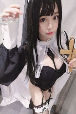 
 萌系小姐姐蜜汁猫裘 – 修女 写真集