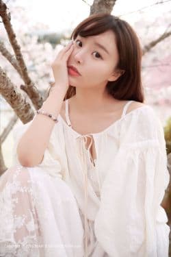 
柳侑绮《七宝日本旅拍特辑》  BOL.011 写真集