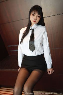 
 Vol.449 锅包又you – 经典的白衬衫黑短裙职场秘制职业OL系列