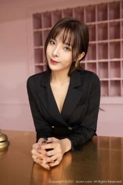 
 No.3002 陈小喵 – 酒店行李员主题系列