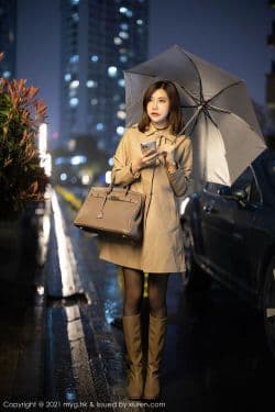 
 Vol.500 绮里嘉Carina – 美女雨夜打车主题