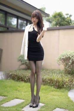 
 No.3763 芝芝Booty – 典雅多姿的吊裙与独特发光嘿丝