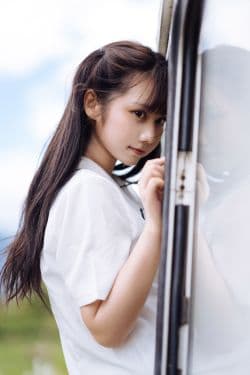 
微博福利姬镜酱 《静夏之JK少女》 写真集