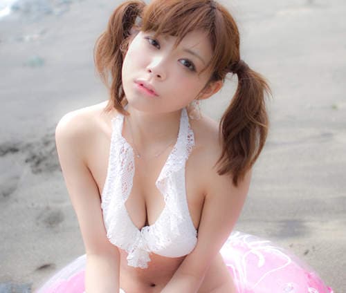 双马尾正妹 松川佑依子 趁这最后的夏天跑去海边玩耍吧