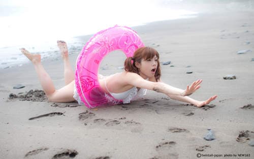 双马尾正妹 松川佑依子 趁这最后的夏天跑去海边玩耍吧