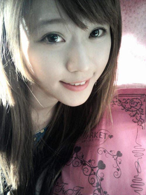 电机系女孩　邱俞瑄　腿长貌美的可爱双马尾正妹