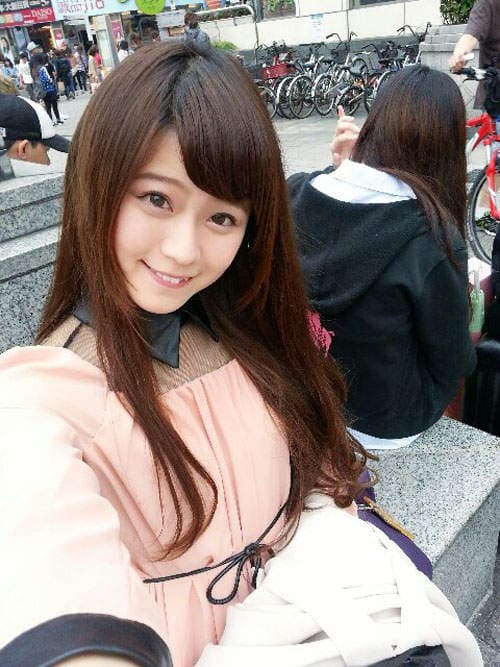 电机系女孩　邱俞瑄　腿长貌美的可爱双马尾正妹