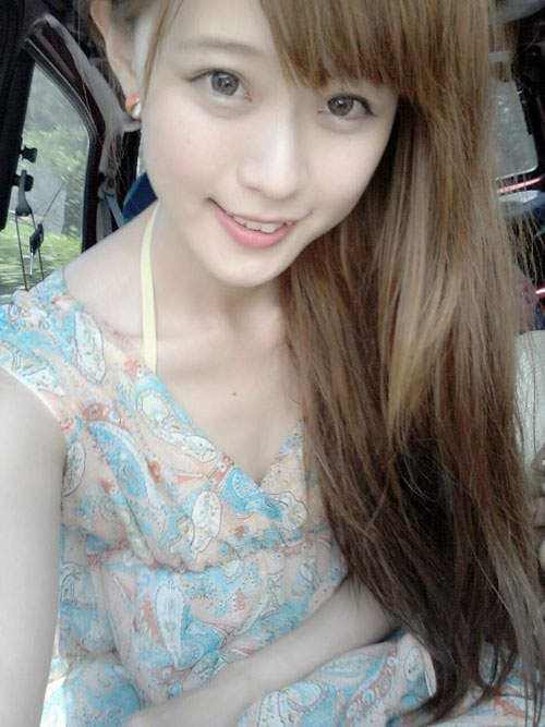 电机系女孩　邱俞瑄　腿长貌美的可爱双马尾正妹