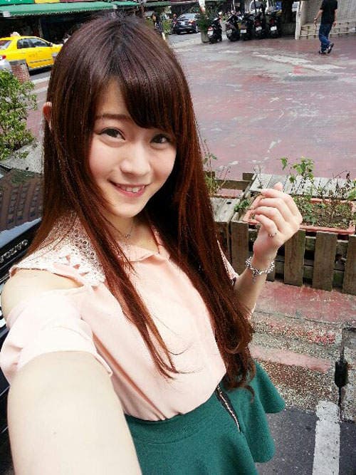 电机系女孩　邱俞瑄　腿长貌美的可爱双马尾正妹