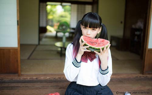 双马尾协会写真展　52楼观景台上的萌电波放送中~