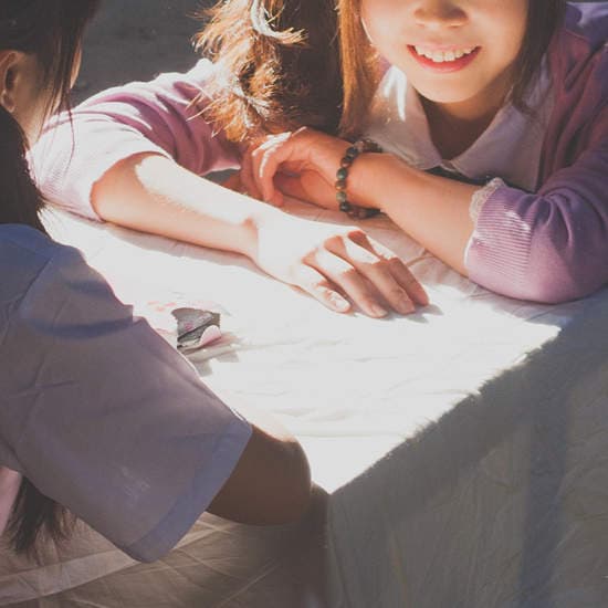 女子高中生X2 空气中的颗粒让人很有感觉 女子高中生X2 空气中的颗粒让人很有感觉
