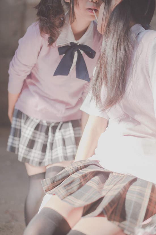 女子高中生X2 空气中的颗粒让人很有感觉 女子高中生X2 空气中的颗粒让人很有感觉