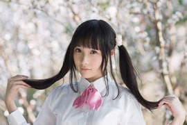 知曦　樱花下的双马尾正妹太萌啦❤
