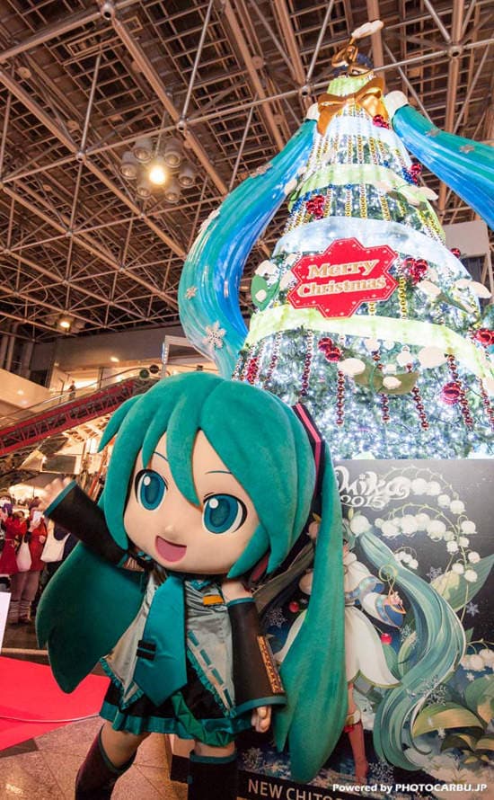《初音圣诞树》绑著双马尾的圣诞树卖萌中ｗｗ
