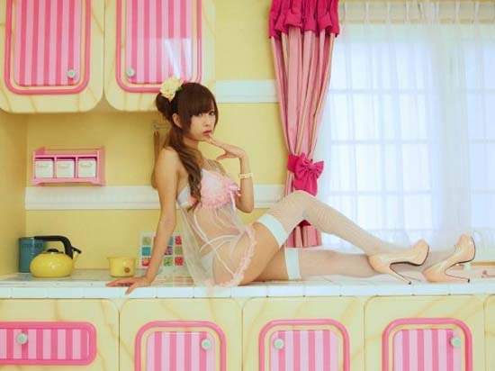 甜美性感《天使梨樱》腿这么长真的太犯规了啦