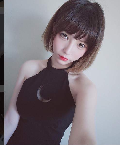 《犬神洛洛子》胸口图案到底是狐狸还是猫呢？