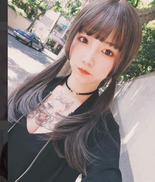 《犬神洛洛子》胸口图案到底是狐狸还是猫呢？