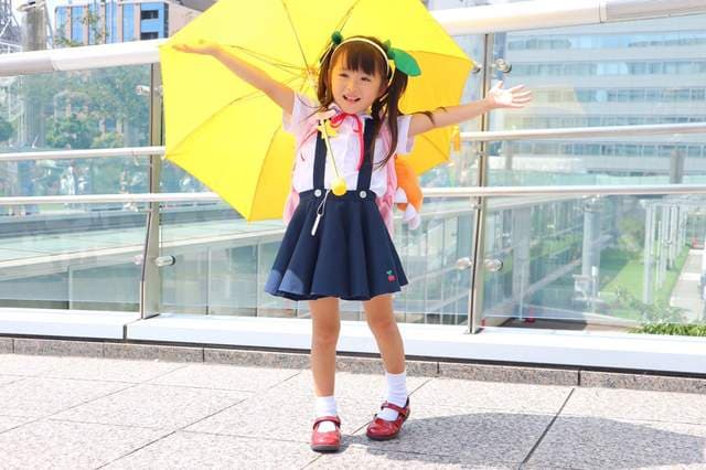 《真幼女cosplay八九寺真宵》超犯规可爱萌燃世界Cosplay高峰会