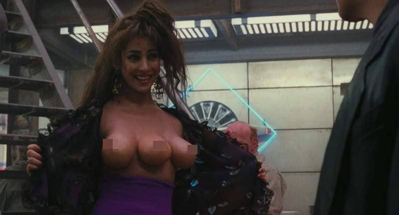 米兰时装周惊现《三乳模特儿》激凸乳型让人忍不住一直看