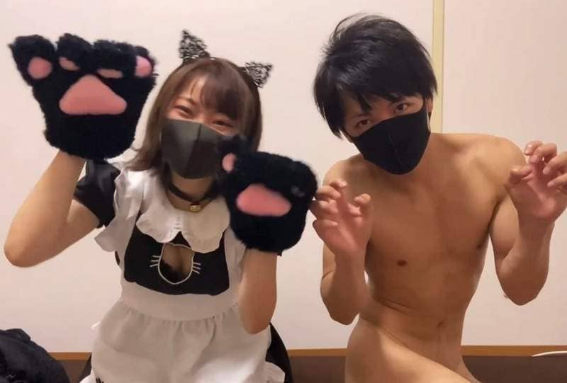 【西精大法】〝西斯新闻〞精华篇大到你无法…！《大尺度Coser》新年贺卡越看越舒虎❤免费下载！