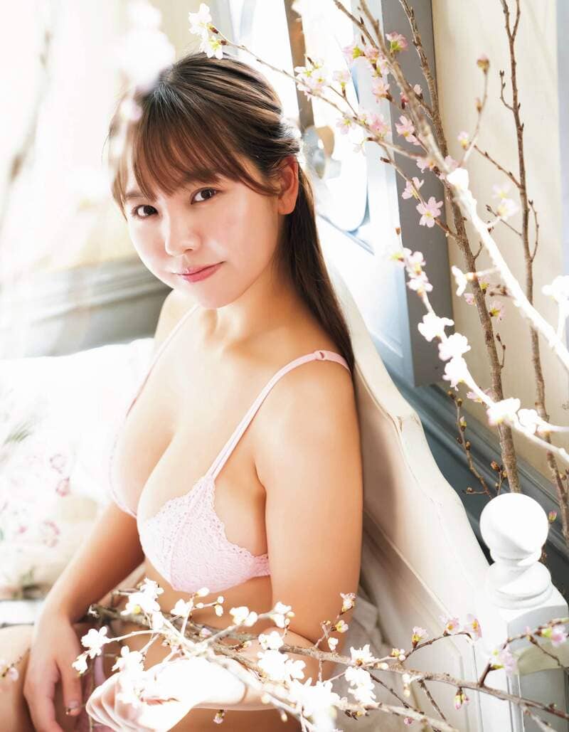 难波的写真皇牌《本郷柚巴》48系的美少女巨乳魅力