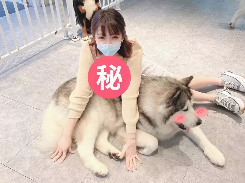台湾〝Ｉ罩杯〞美胸正妹《Mia米亚亚》雪白欧派❤这乳压太强！