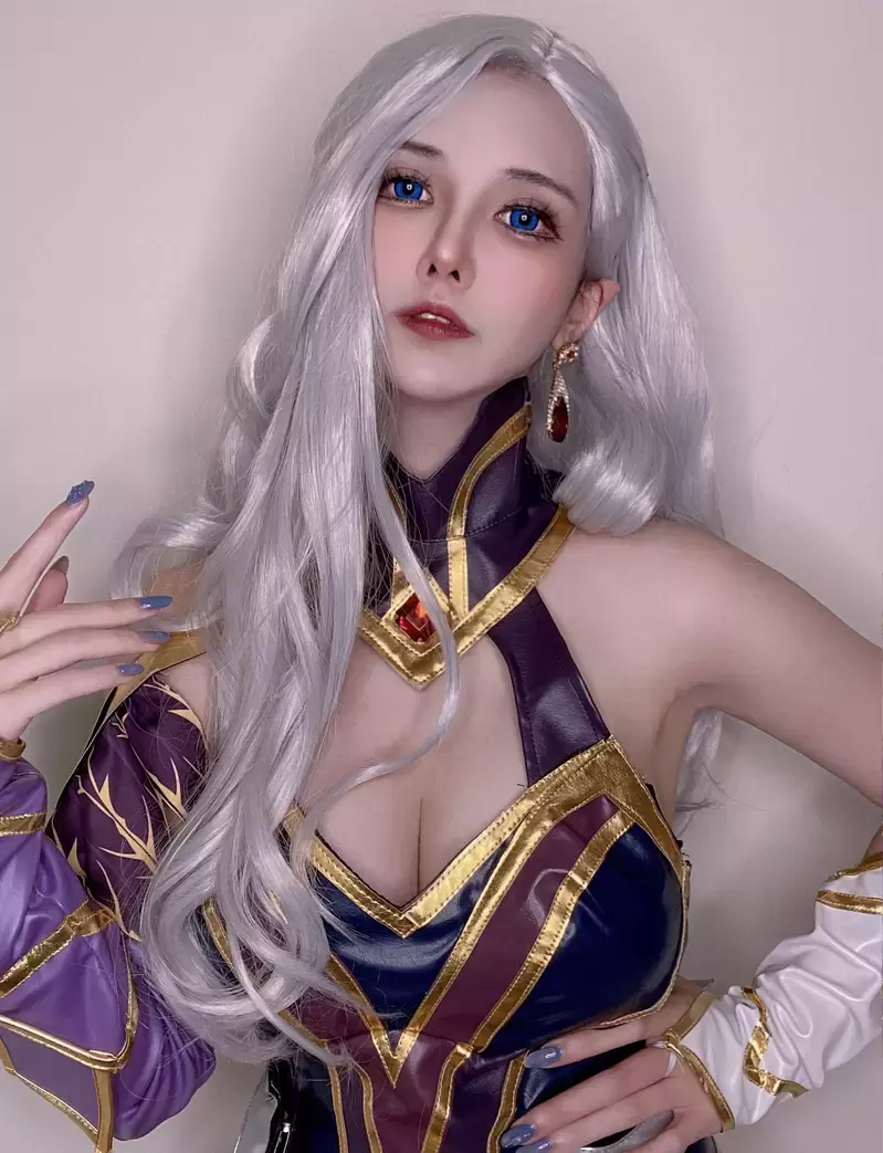 超宠粉台湾Coser《魔理花》〝神逻辑〞实现粉丝想戳、想揉的愿望!