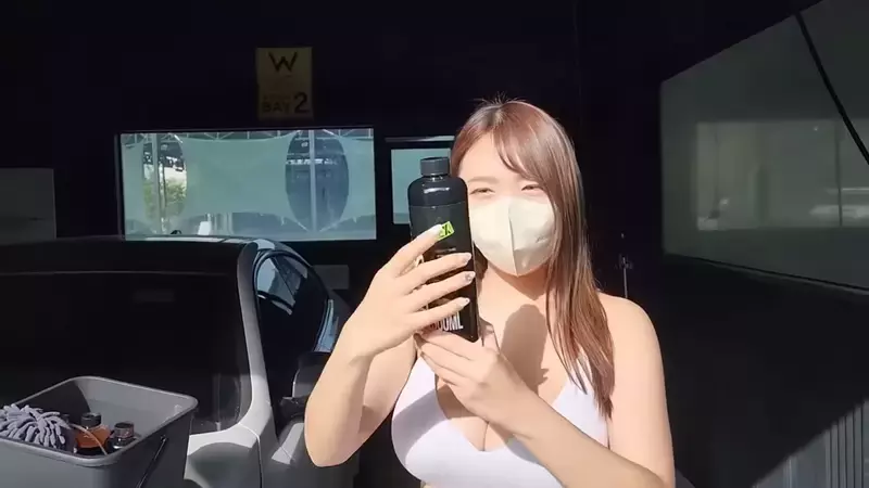 《洗车流程注意事项》不光是洒洒泡沫用水冲冲就好，眉眉角角让你的爱车光亮如新