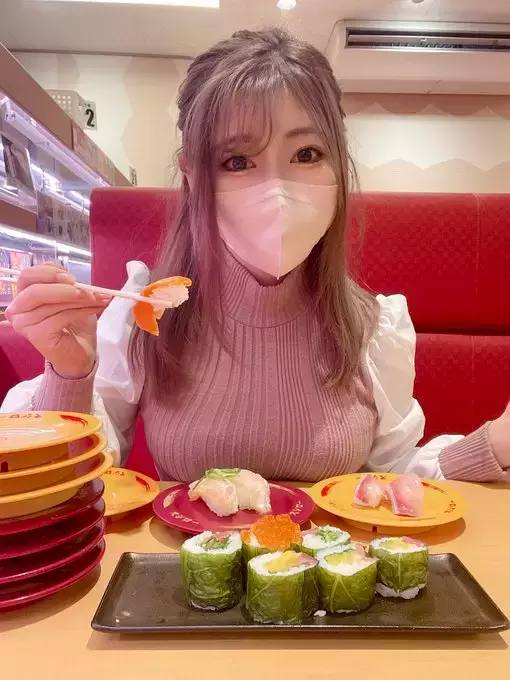 推特话题《拯救寿司郎》各路美女情义相挺，妳们的诚意网友都感受到了