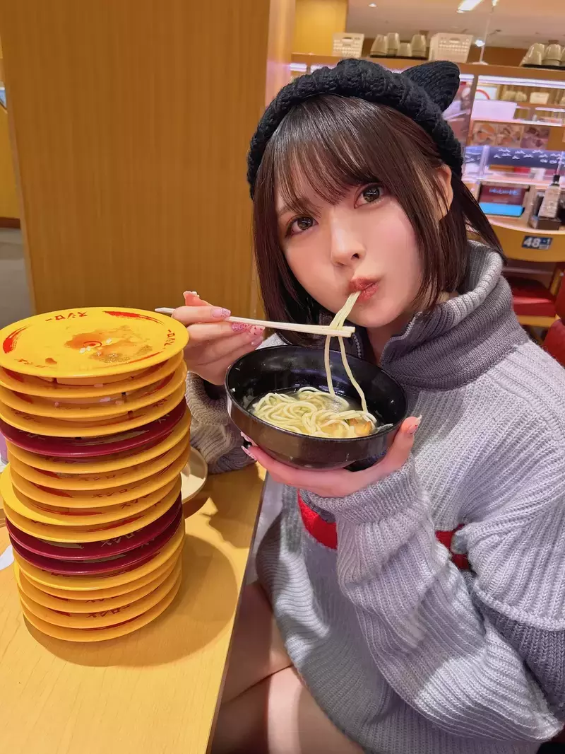 推特话题《拯救寿司郎》各路美女情义相挺，妳们的诚意网友都感受到了