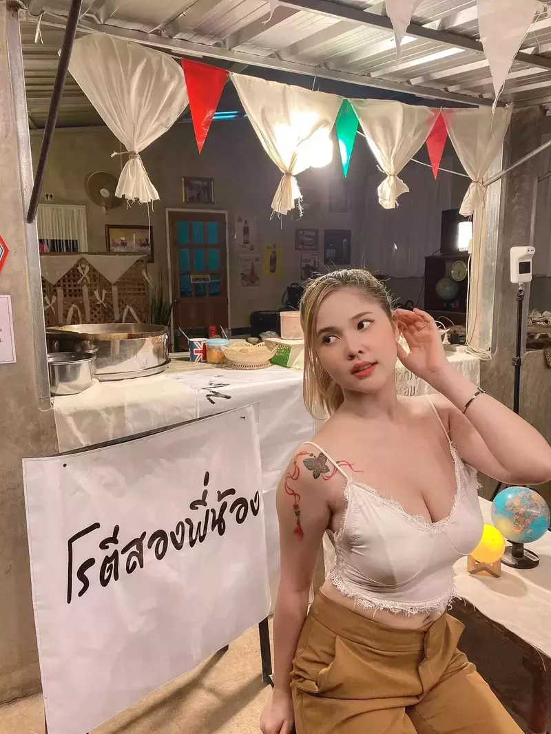 《泰国炭烤花枝》据说好吃的关键就是要把海鲜的鲜度给提出来