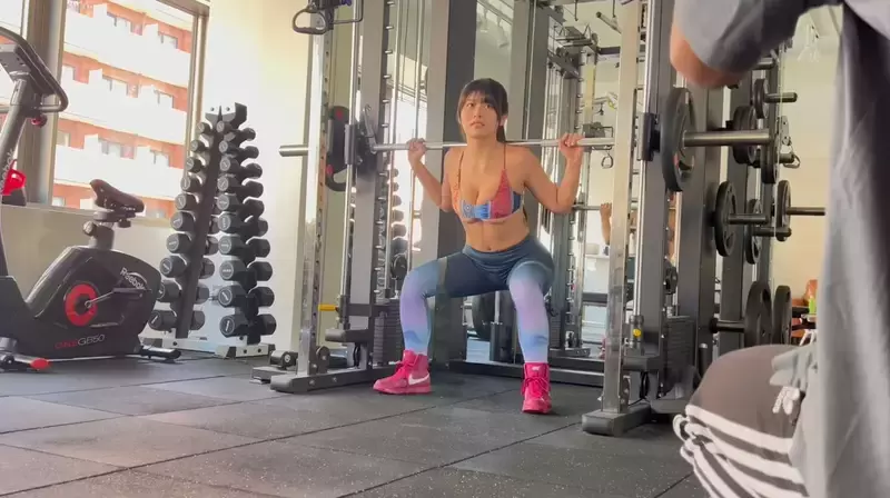 H罩杯有村架纯《铁工厂健身女孩》18岁之前都在老家工作,靠著巨乳在日本写真圈打出曝光率 H罩杯有村架纯《铁工厂健身女孩》18岁之前都在老家工作,靠著巨乳在日本写真圈打出曝光率