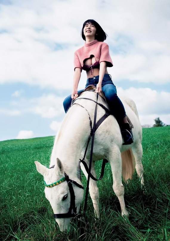 2019贞子女主角《池田依来沙》最新外拍写真火辣身材让我忘记七夜怪谈的恐怖惹