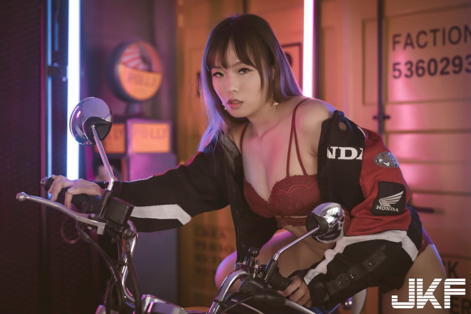 JKF,噗酱,美女新闻,欧派,甜心美女69文学网