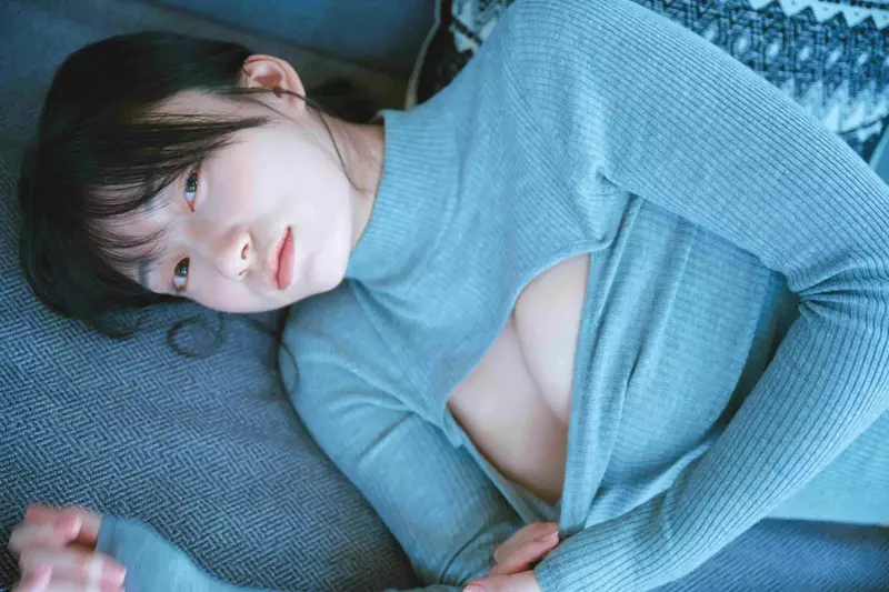 2025年的大物新人《濑户环奈》被誉为今年最强的新人，同时也是不世出的超级美女