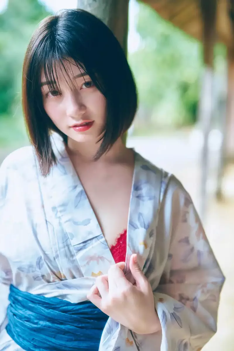 2025年的大物新人《濑户环奈》被誉为今年最强的新人，同时也是不世出的超级美女