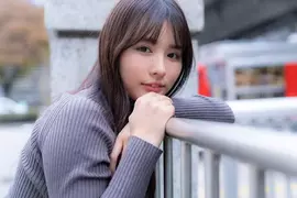 日本外景主持人《豊岛心桜/丰岛心樱》一眼就能让你迷上的可爱女孩