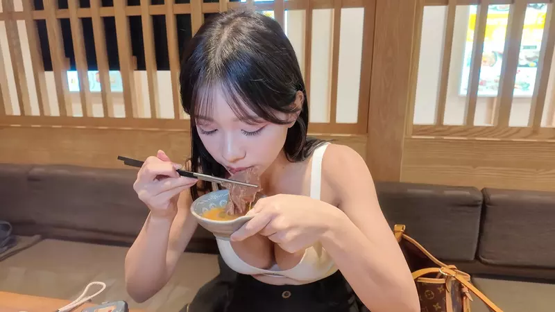 肉好大块《特级和牛寿喜烧》超级健忘的Dory多莉带大家品尝一下 肉好大块《特级和牛寿喜烧》超级健忘的Dory多莉带大家品尝一下