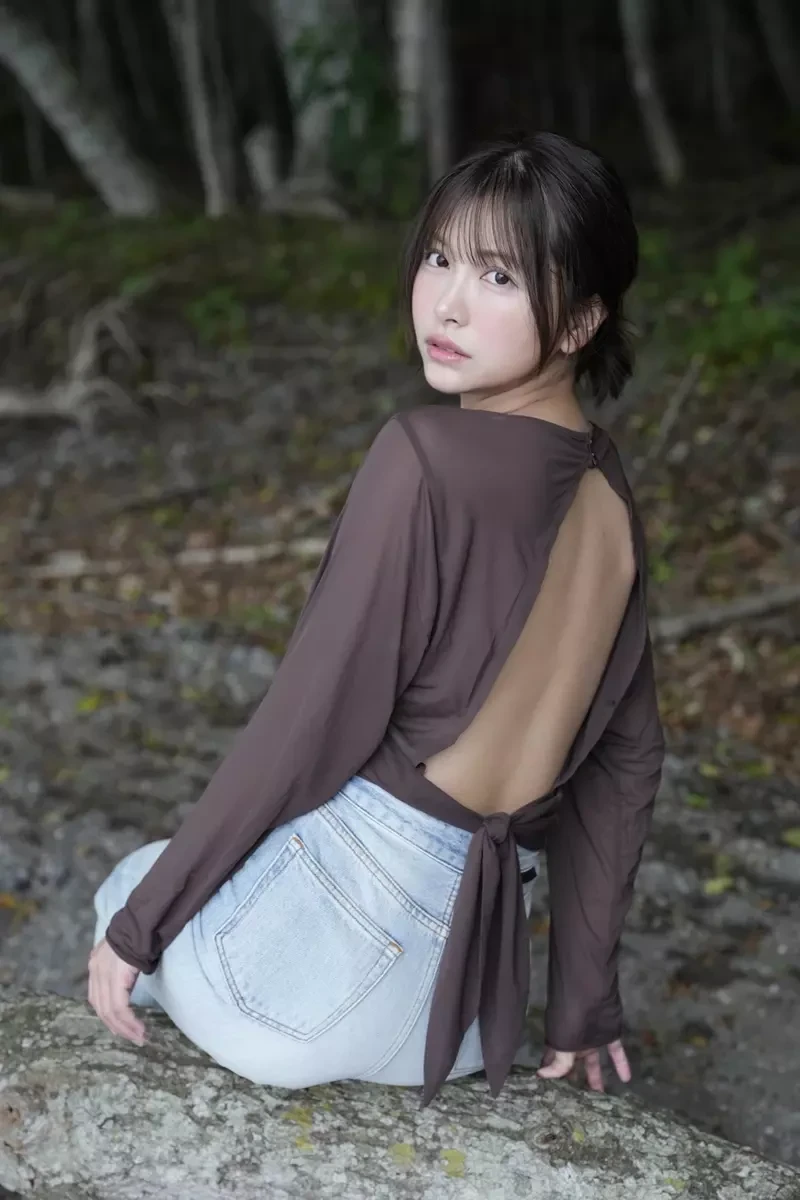 铃木圣首本写真集《Sanctus》发行,这位号称「写真界的至宝」一出手就挑战胸围的极限展现 铃木圣首本写真集《Sanctus》发行,这位号称「写真界的至宝」一出手就挑战胸围的极限展现