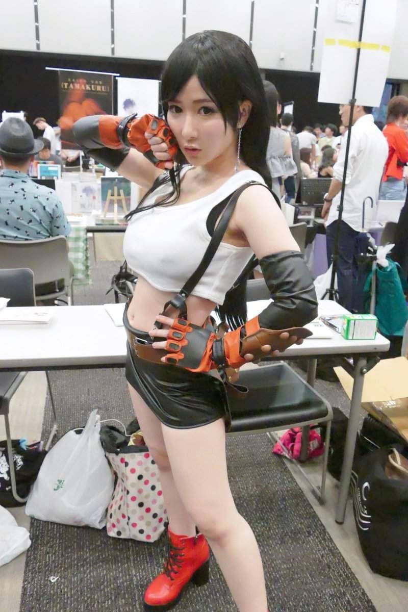 G罩杯大圣母《雨宫留菜cos蒂法》依我专业的判断我觉得这个乳量没有问题