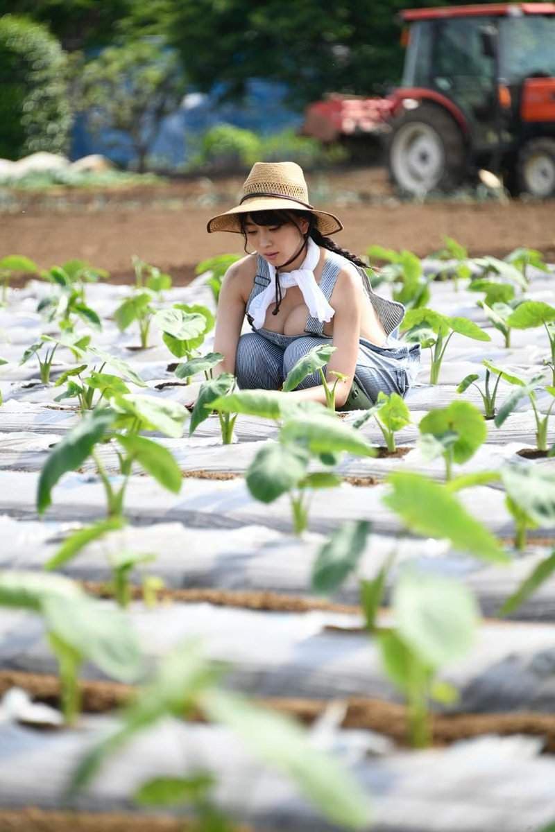 【图多】高清无码《行行出巨乳写真集》U质花絮侧拍照看爆得永生(ᗒᗨᗕ)