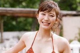 真人版峰不二子《小仓优香》告别周刊杂志的拍摄以后是看不到了吗~NOOO