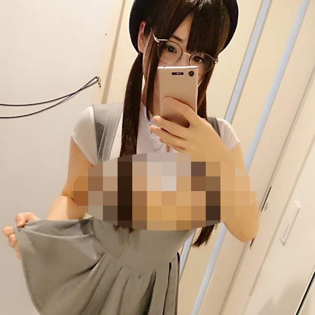 《巨乳穿半乳衣的结果》人家只是想露下乳，不小心就全都露出来惹...(灬ºωº灬)