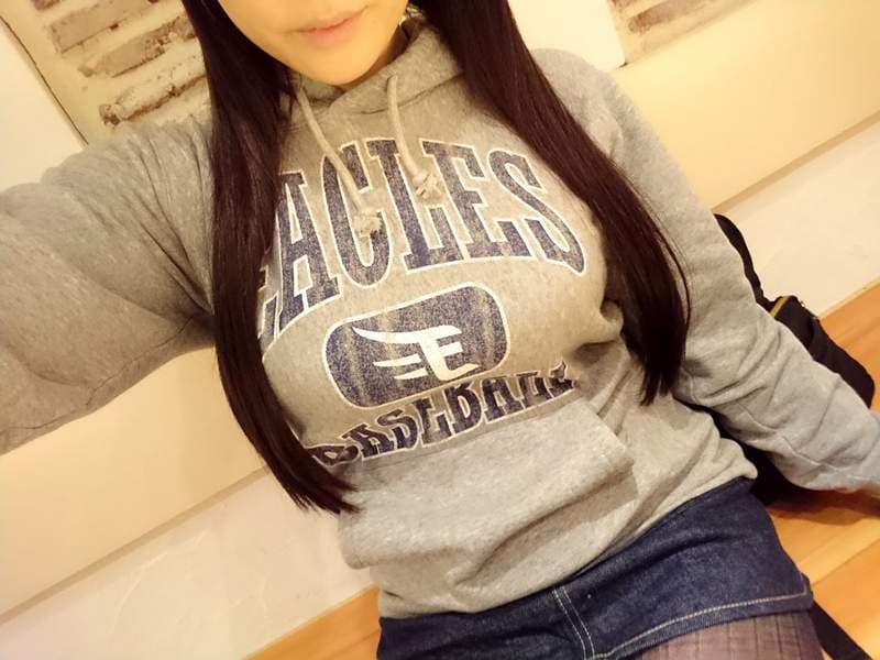 《巨乳穿半乳衣的结果》人家只是想露下乳，不小心就全都露出来惹...(灬ºωº灬)