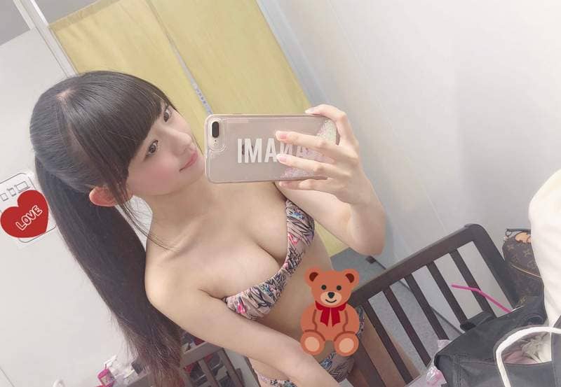 《高崎かなみ》就连长泽茉里奈看到都比出大拇指的次世代美少女 《高崎かなみ》就连长泽茉里奈看到都比出大拇指的次世代美少女