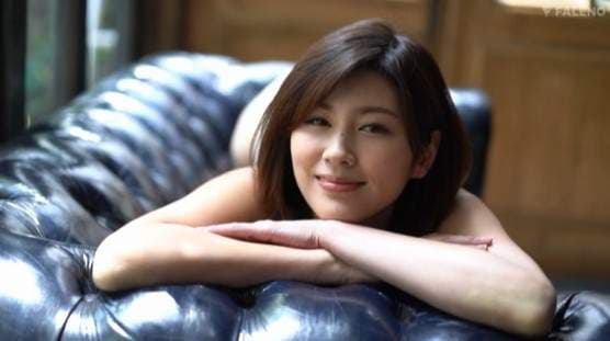 是新人也是性爱女神《美乃すずめ 美乃雀》2019年12月份AV女优出道完整版