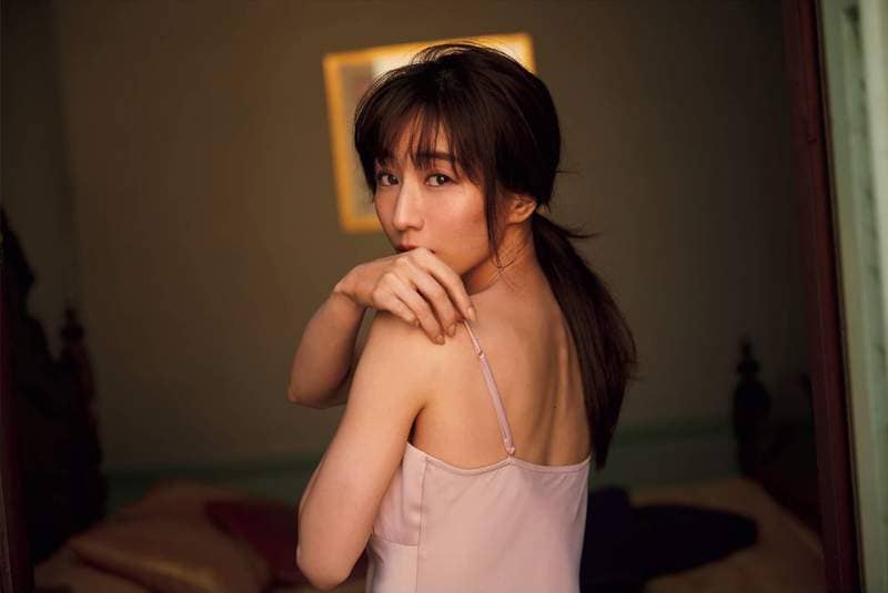 日杂志精选《这部位威爆了美女排行榜》女艺人美乳篇TOP 15